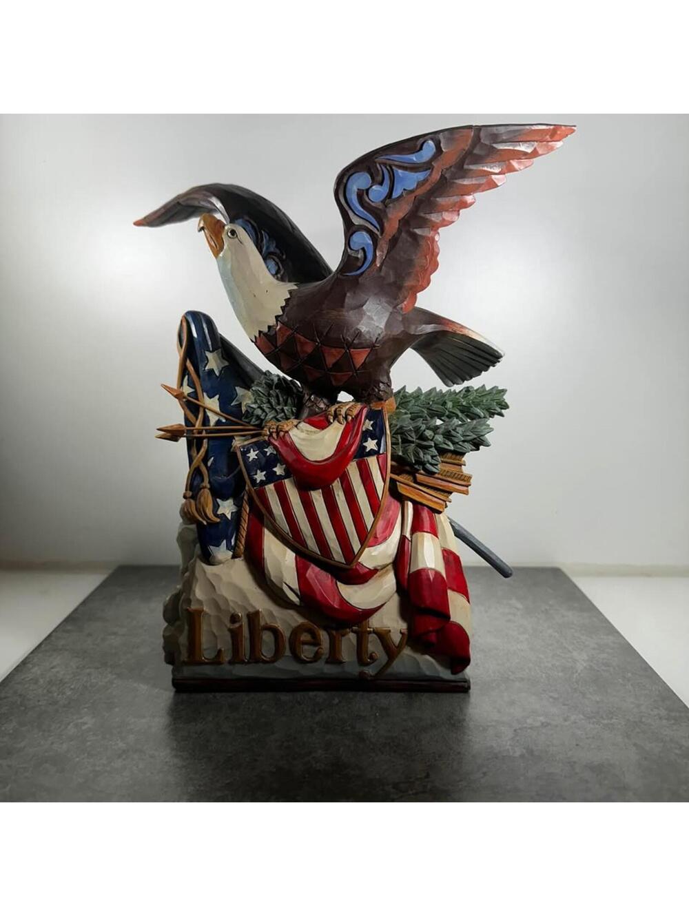Jim Shore Heartwood Creek Eagle music box long live liberty 9.5” (damaged ?)